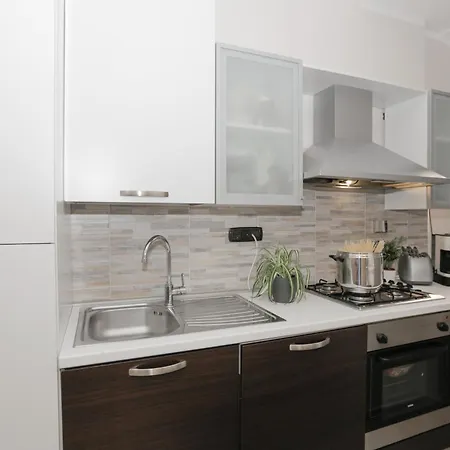 King - 1000mbps - Netflix - Smarttv - Full Kitchen Appartement *